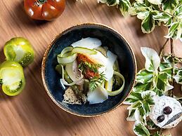 Mercure Omaha Beach Hotel