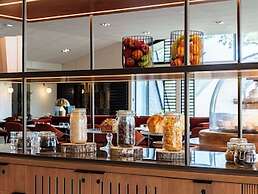 Mercure Omaha Beach Hotel