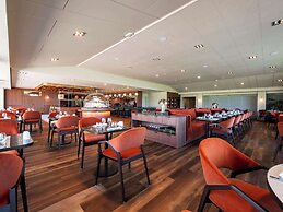 Mercure Omaha Beach Hotel