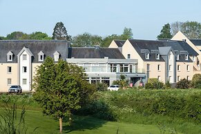 Mercure Omaha Beach Hotel