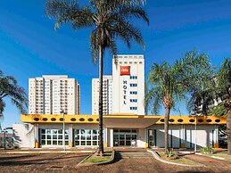 ibis Sao Carlos