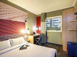 ibis Sao Carlos
