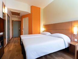 ibis Meknes Hotel