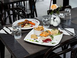 ibis Meknes Hotel