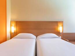 ibis Meknes Hotel