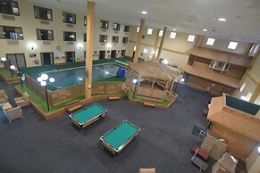 Katahdin Inn & Suites