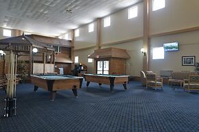 Katahdin Inn & Suites