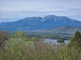 Katahdin Inn & Suites