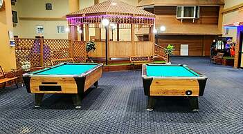 Katahdin Inn & Suites