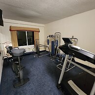 Katahdin Inn & Suites