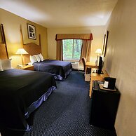 Katahdin Inn & Suites