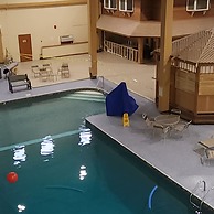 Katahdin Inn & Suites