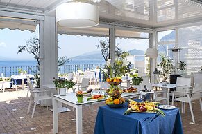 Relais Maresca Luxury Small Hotel