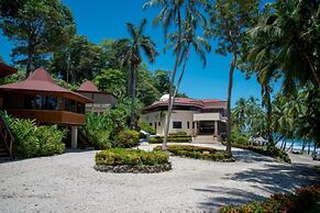 Tango Mar Beachfront Boutique Hotel & Villas