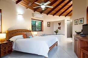 Tango Mar Beachfront Boutique Hotel & Villas