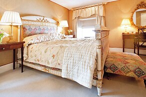 Summer Lodge Country House Hotel