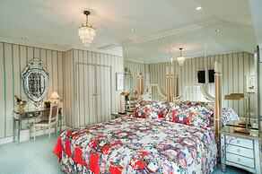 Summer Lodge Country House Hotel