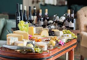 Summer Lodge Country House Hotel