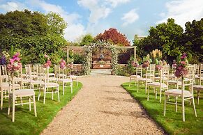 Summer Lodge Country House Hotel