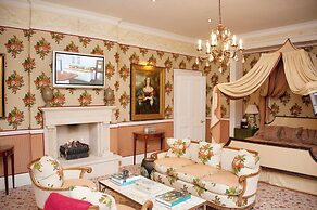 Summer Lodge Country House Hotel