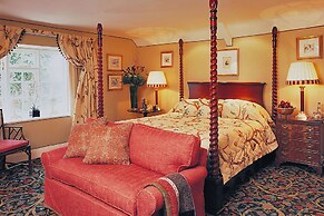 Summer Lodge Country House Hotel