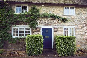 Summer Lodge Country House Hotel