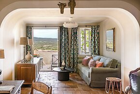 Hotel Crillon Le Brave