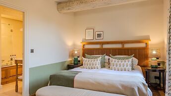 Hotel Crillon Le Brave