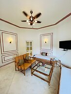 Shikarbadi Hotel