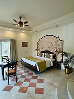 Shikarbadi Hotel