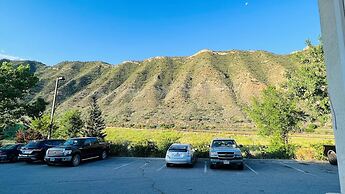 Wingate by Wyndham New Castle - Glenwood Springs