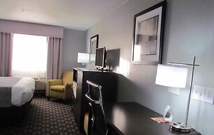 Oak Hill Inn & Suites