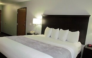 Oak Hill Inn & Suites