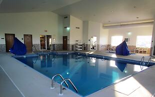 Oak Hill Inn & Suites