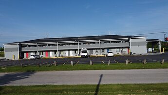 Days Inn by Wyndham Indianapolis East Post Road