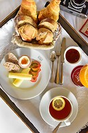 Casa Melo Alvim by Unlock Hotels