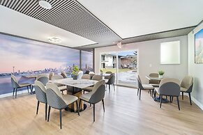 Interurban Suites Hotel