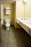 Merit Hotel & Suites