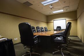 Merit Hotel & Suites