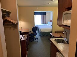 Merit Hotel & Suites