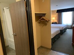 Merit Hotel & Suites