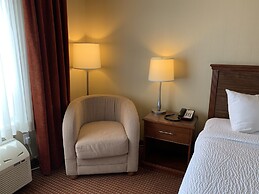 Merit Hotel & Suites