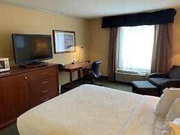 Merit Hotel & Suites