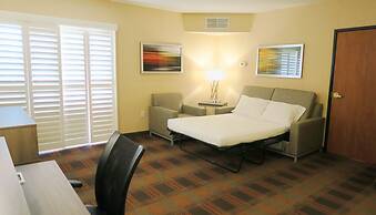 Holiday Inn Express & Suites Elk Grove Central - Hwy 99 by IHG