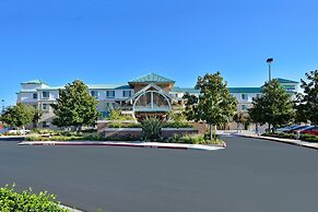 Holiday Inn Express & Suites Elk Grove Central - Hwy 99 by IHG