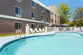 Holiday Inn Express Hotel & Suites Mebane by IHG