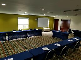 Holiday Inn Express Hotel & Suites Mebane by IHG