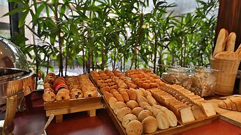 Crowne Plaza Hotel Beirut by IHG