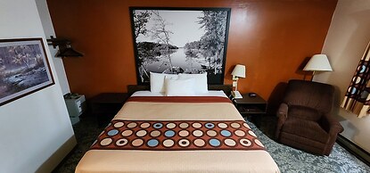 Stay Express Collection - Hotel Iron Mountain Inn & Suites