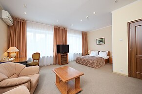 Hotel Oktyabrskaya